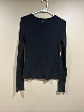 SO Black Long-Sleeve Crewneck Top
